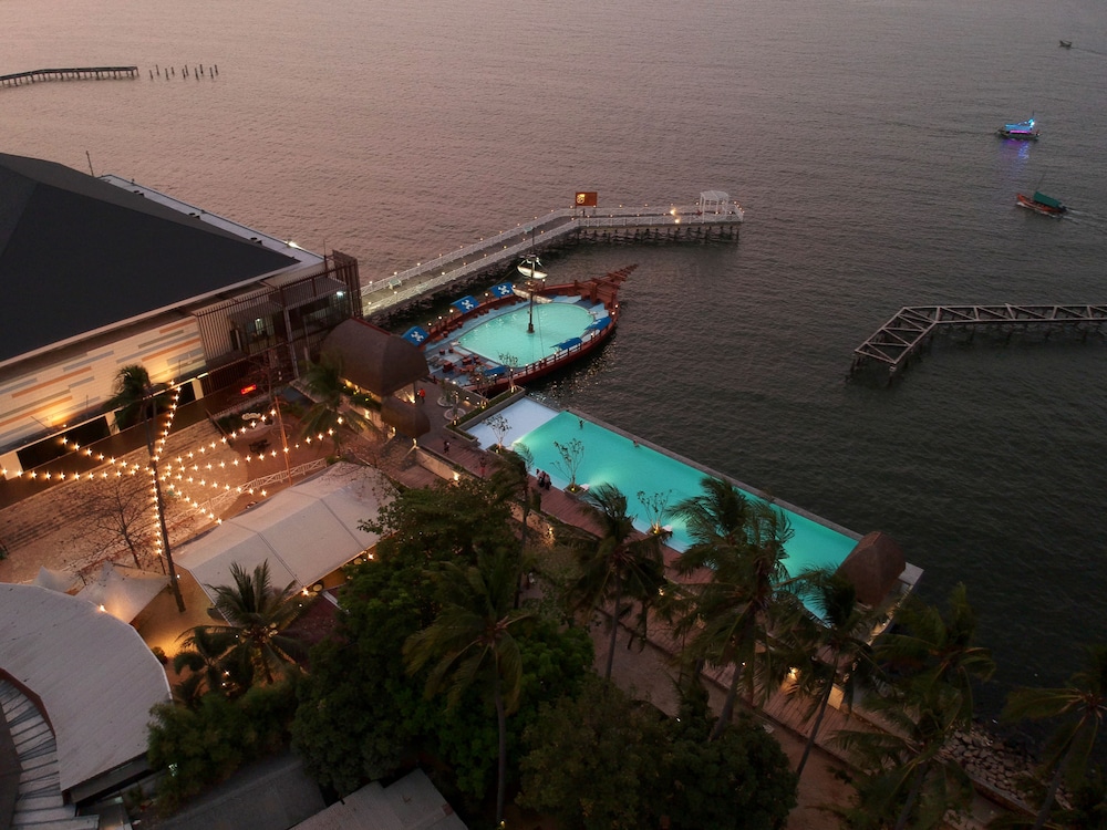 Putri Duyung Ancol Kt 14/57