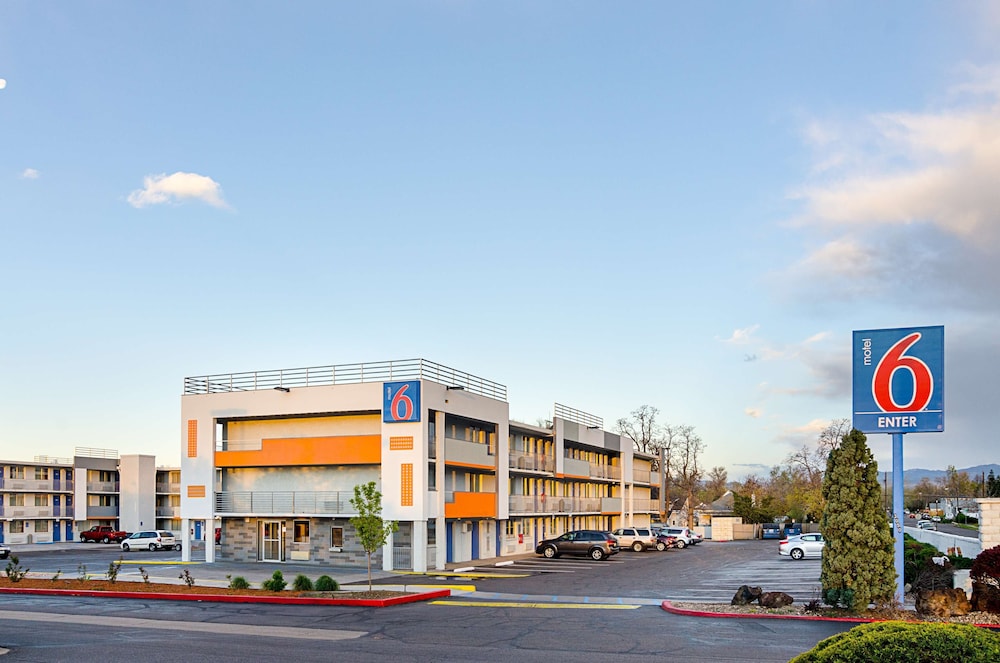 Motel6 Denver, CO – Downtown 50/58