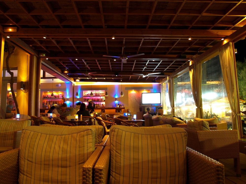 Levante Beach Hotel 13/65
