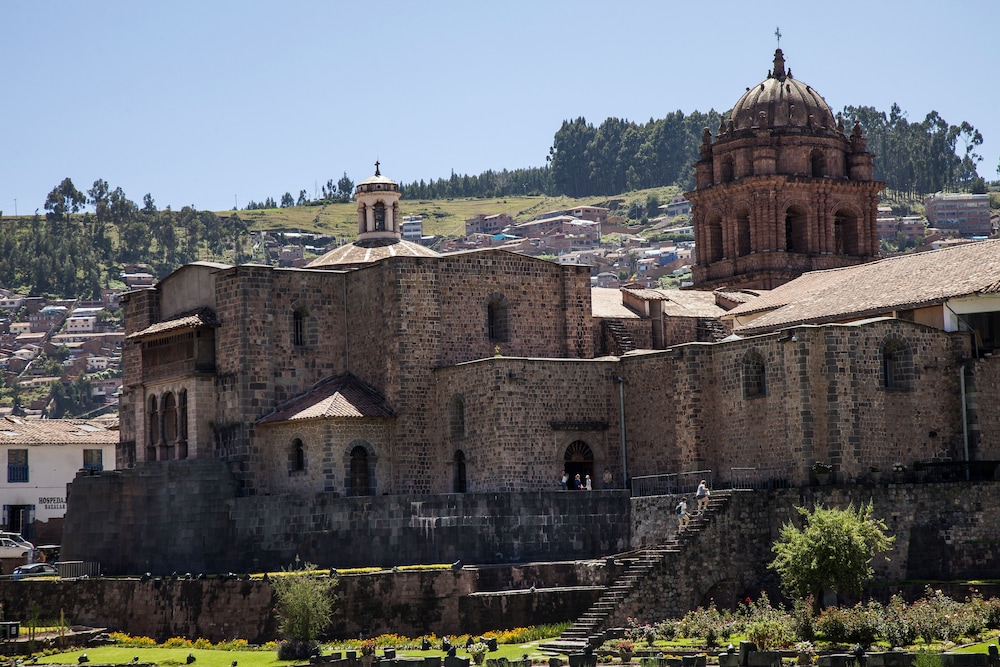 San Agustin Plaza 4/50