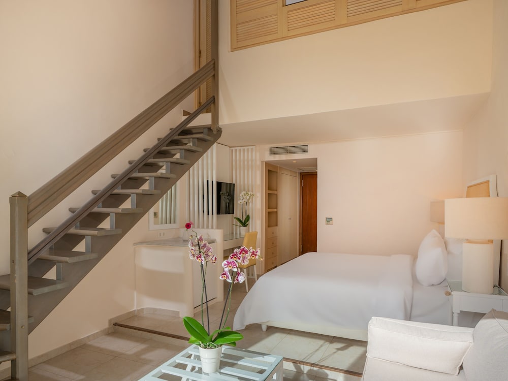 Maisonette, 1 Double and 2 Bunk Beds, Garden View، Creta Palace, A Resort to Live 2/4