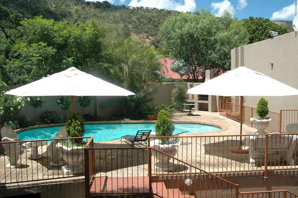 Purple Olive Guest House 4/53