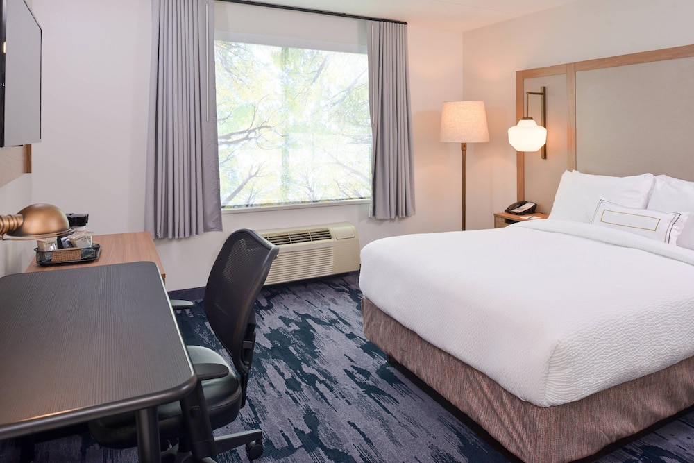 Fairfield Inn & Suites by Marriott Pittsburgh New Stanton 9/37