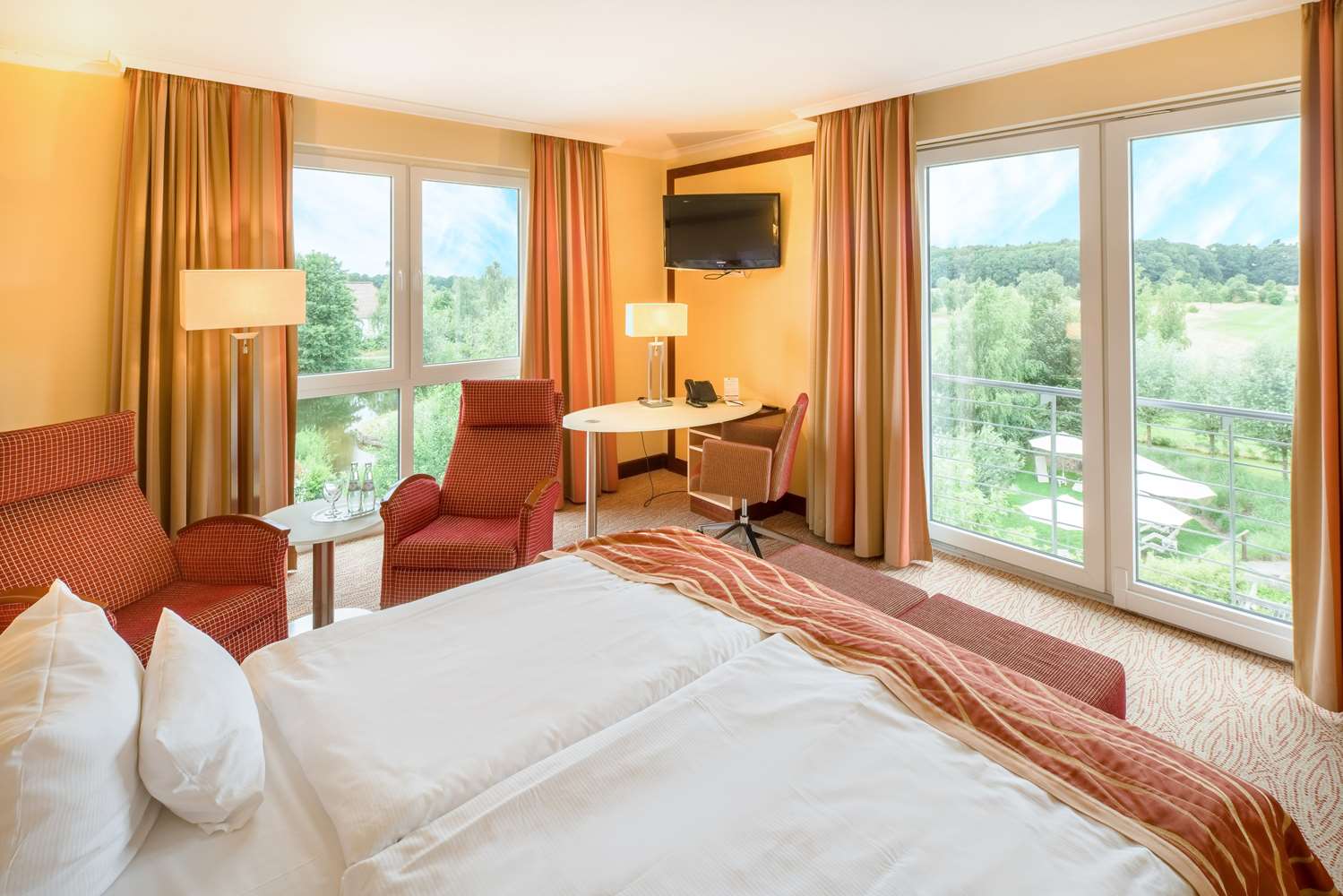 Deluxe, Double Bed, Golf Course View