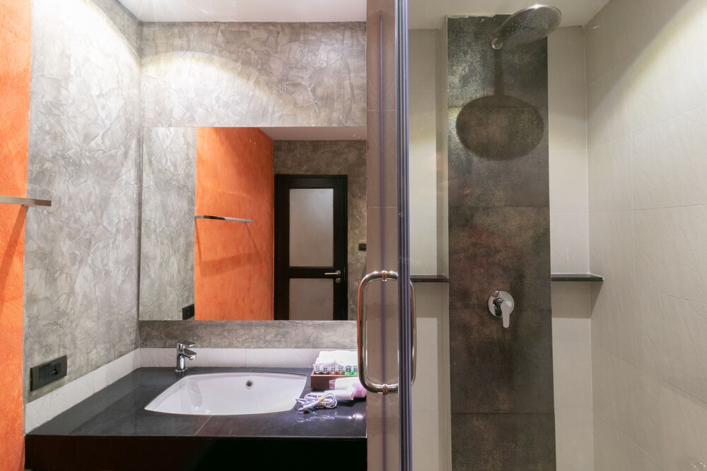 Zleepmotion Bangkok Sukhumvit 37/45