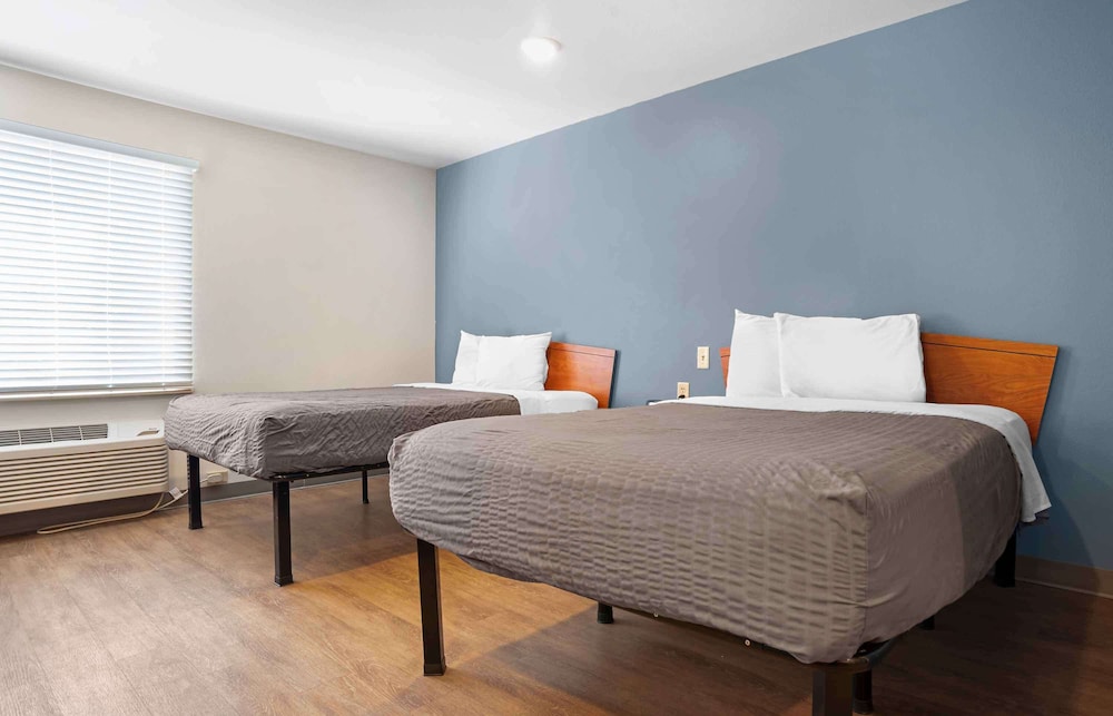 STUDIO, 2 DOUBLE BEDS