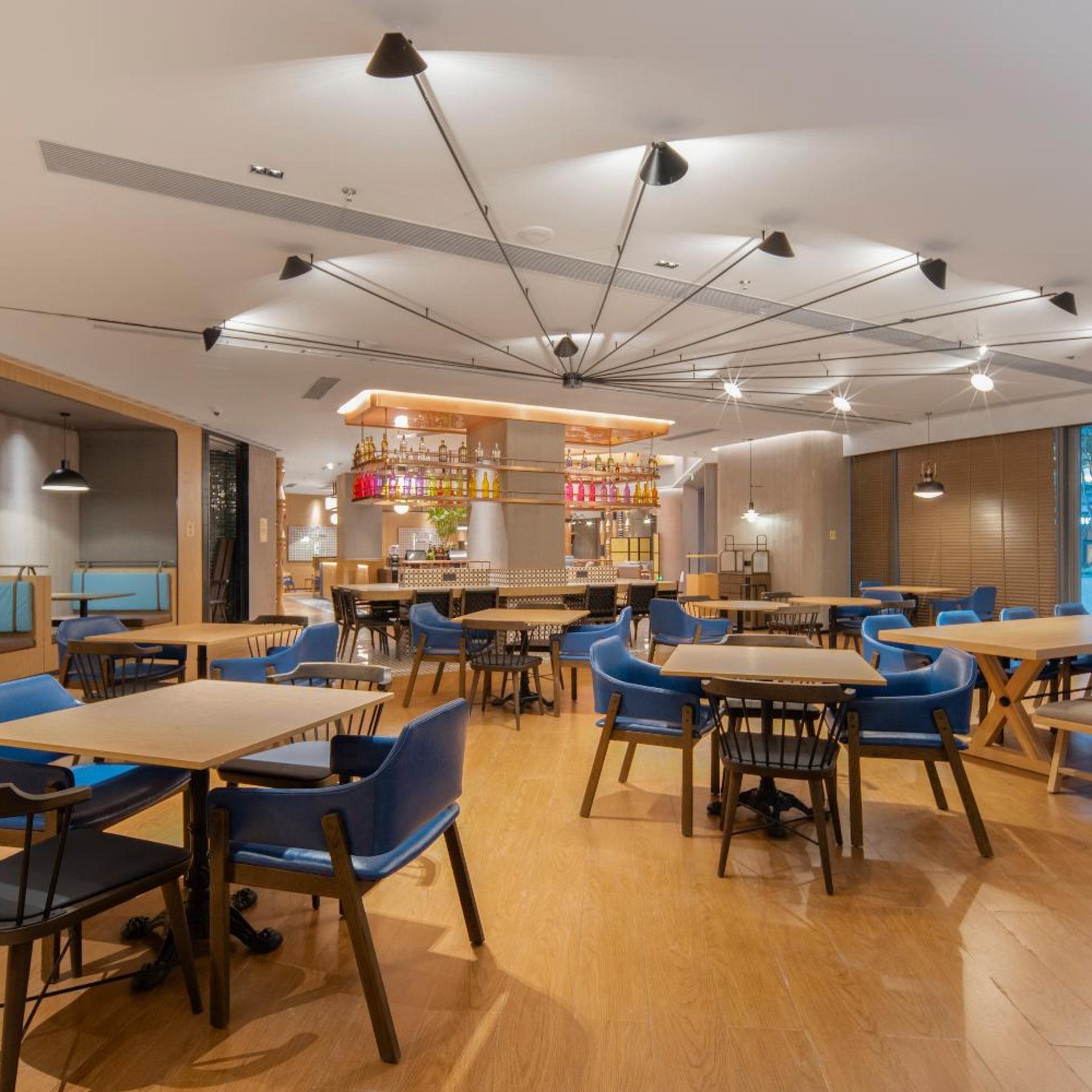 Guangzhou Zengcheng Tongpai Hotel (Xintang High-Speed Railway Station Branch) 42/60