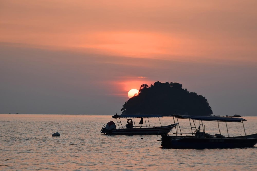 AVI Pangkor Beach Resort 35/38