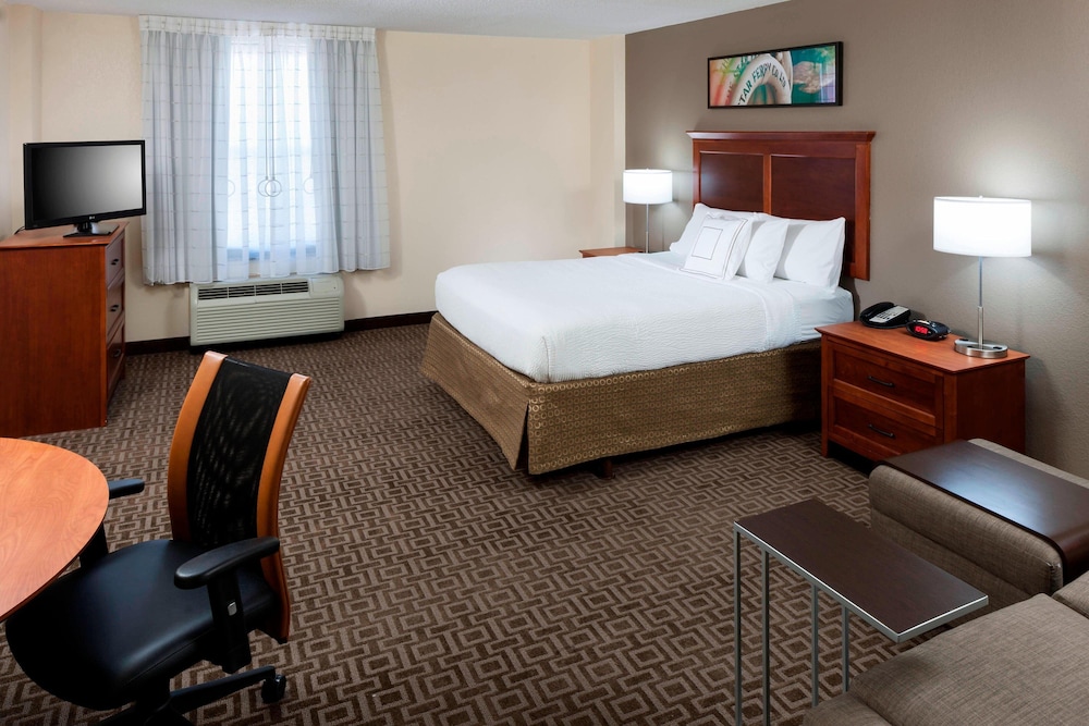 Towneplace Suites Suffolk Chesapeake 15/54