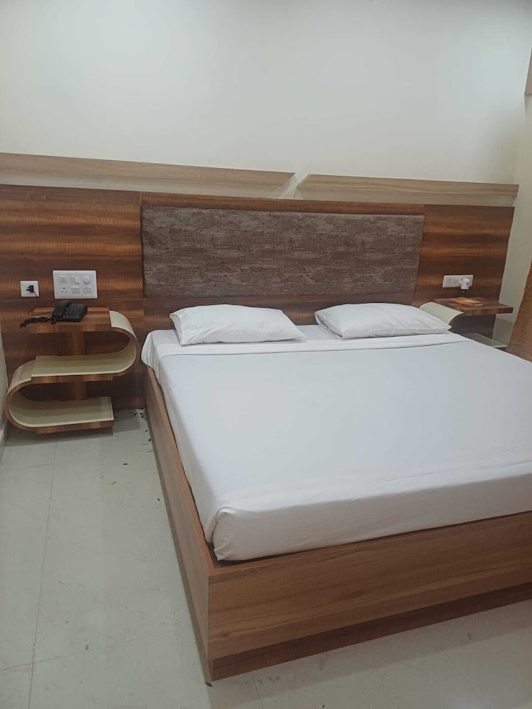 INDO HOKKE HOTEL 18/50