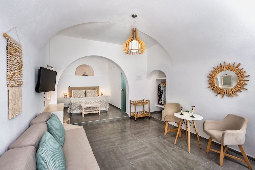 Villa Thiranthemis 16/29