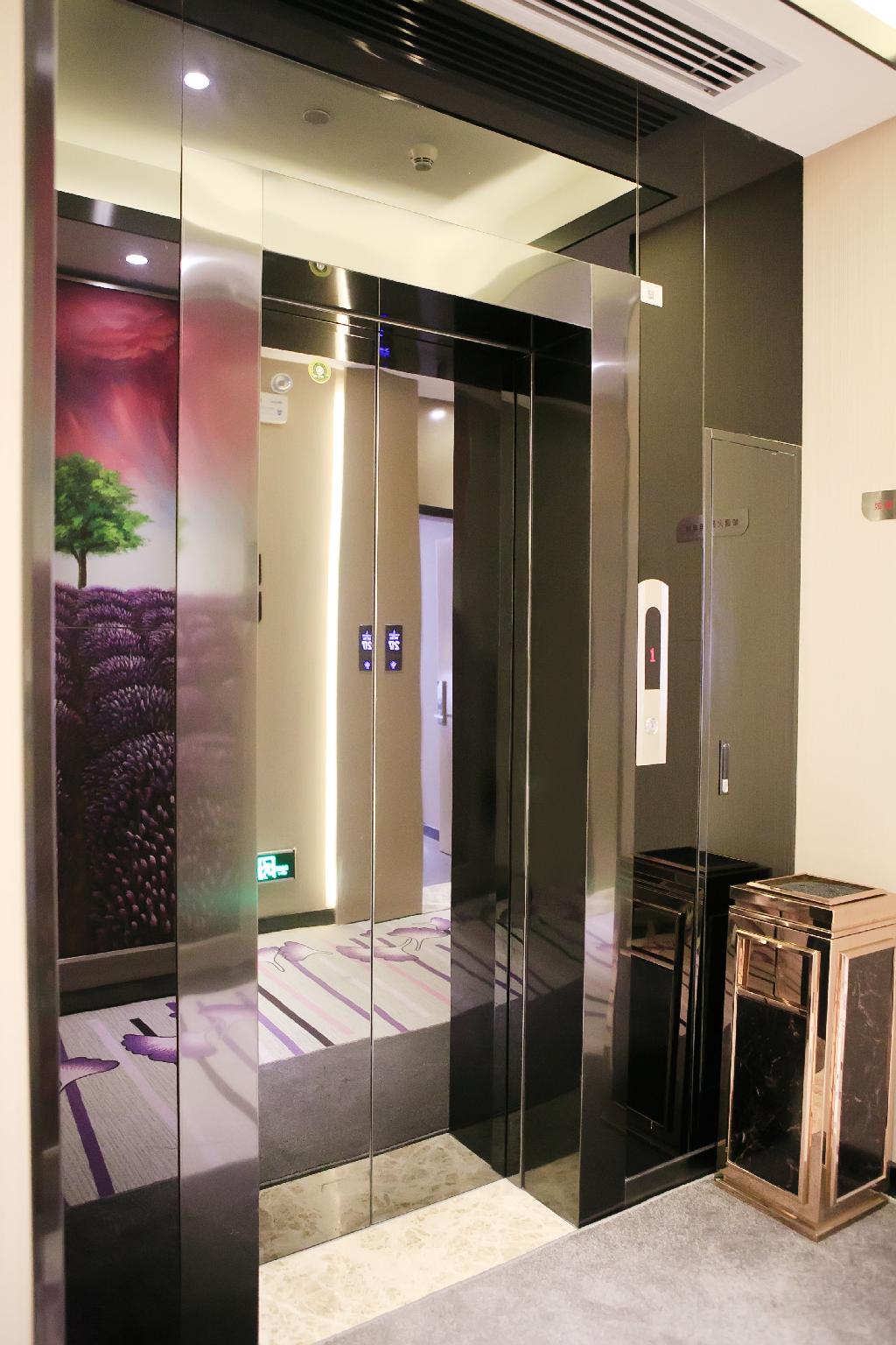 Shenzhen Qianhai Times City Branch of Lavande Hotel 17/88