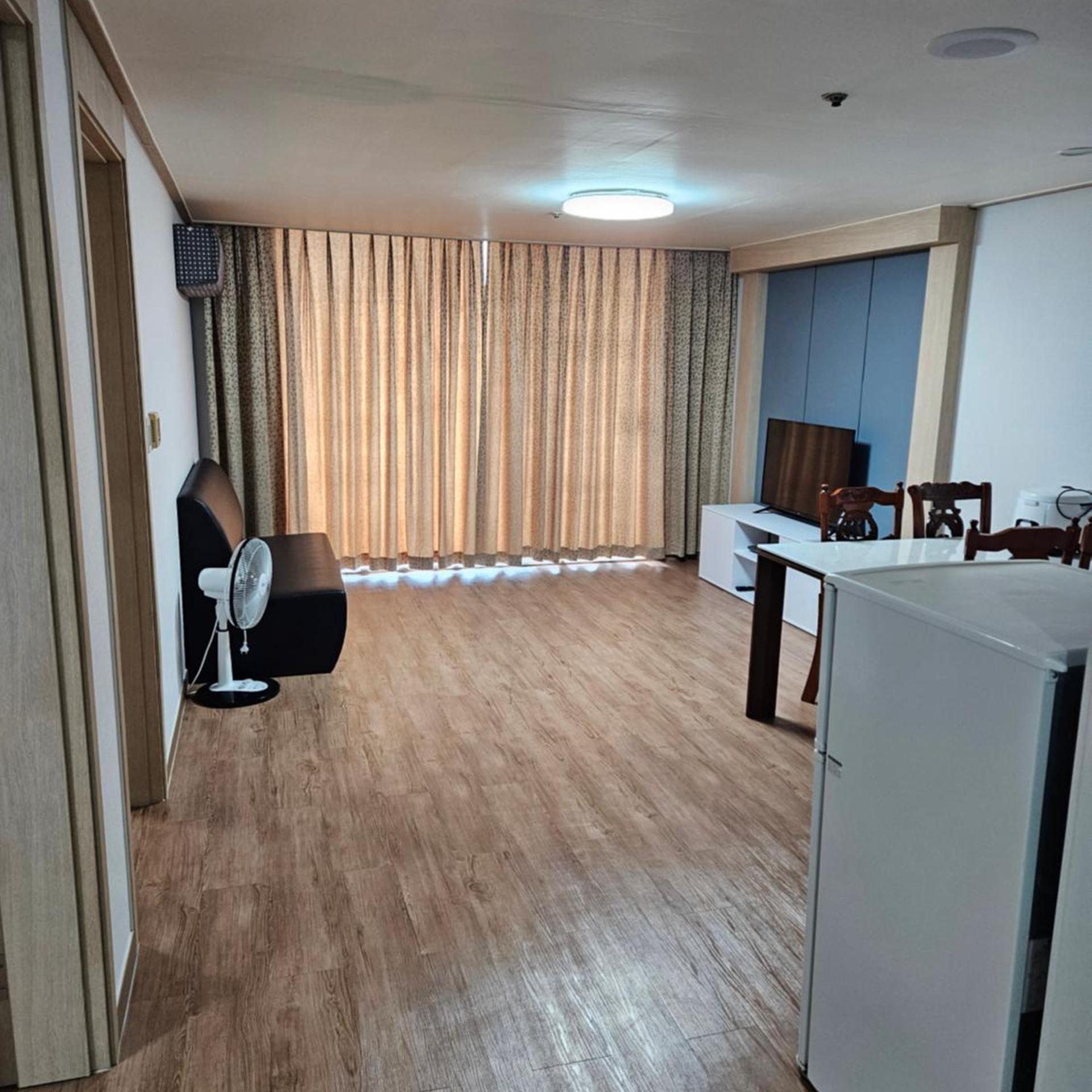 Room, 30 Pyeong