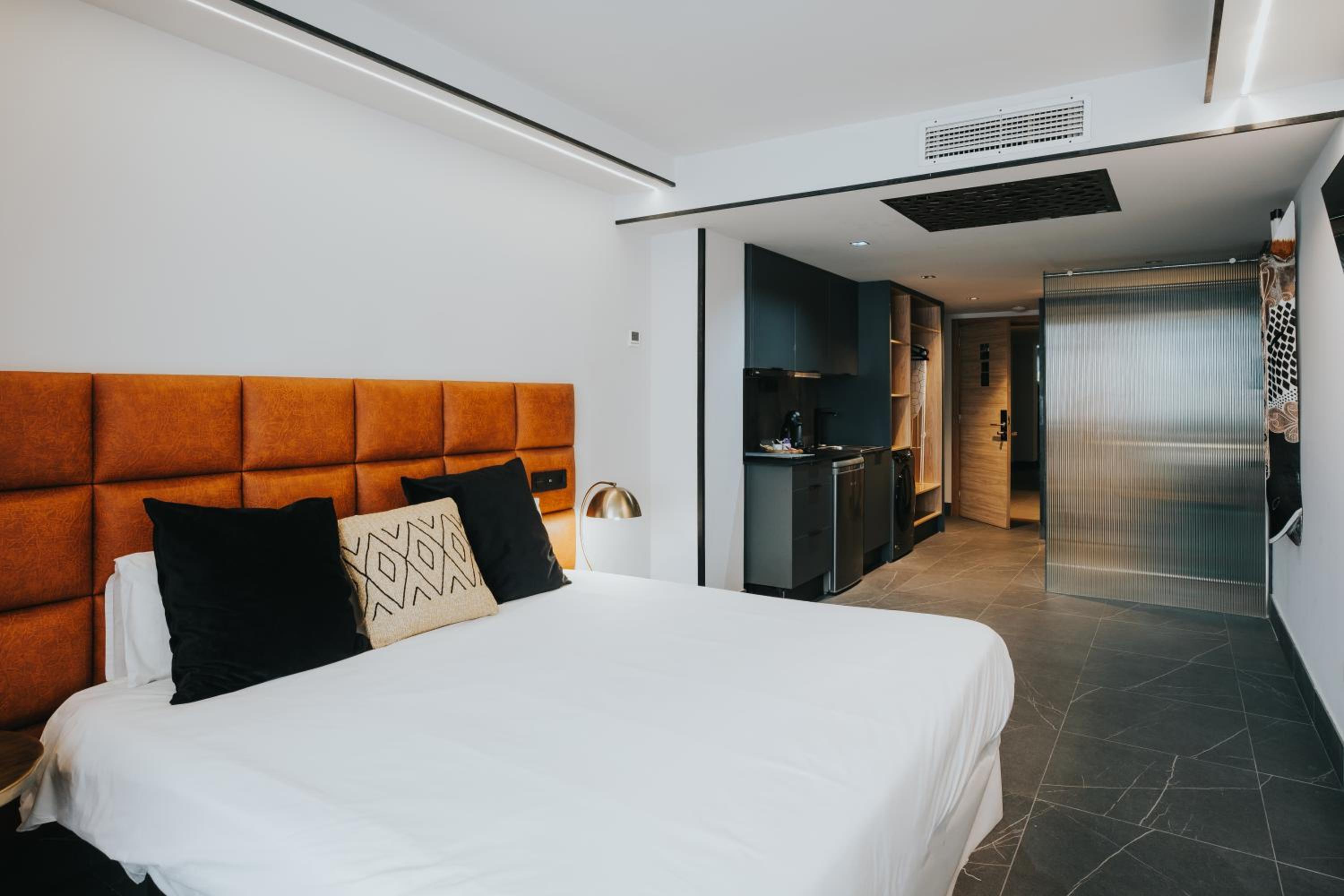 Apartment, Bay View