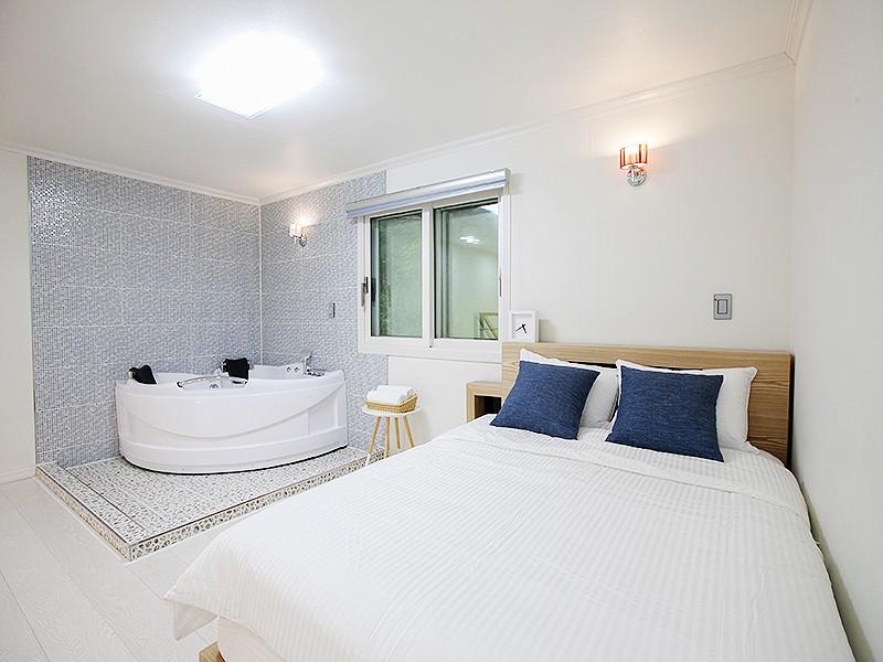 Gapyeong Animal Caravan Pension 7/37
