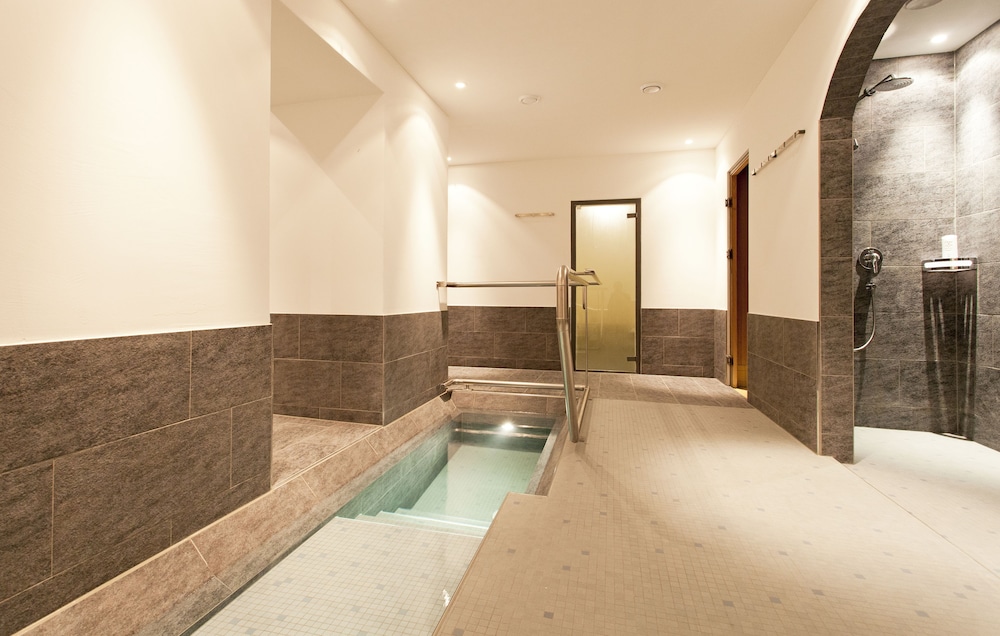 Edelweiss Swiss Quality Hotel 29/48