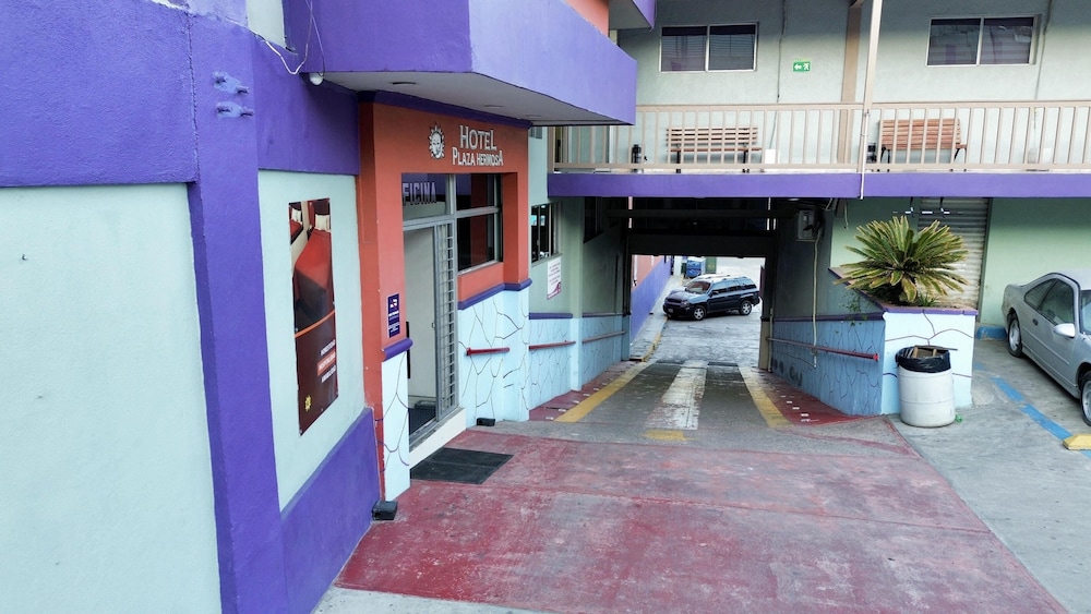 Hotel Plaza Hermosa 49/55