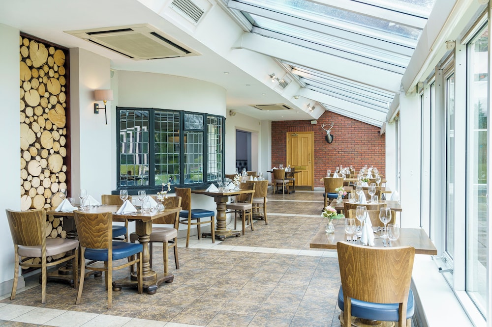 Macdonald Craxton Wood Hotel 47/60