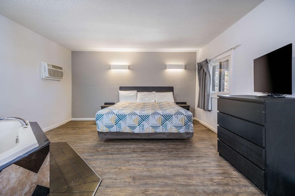 Motel6 Toms River, NJ - Near Seaside Heights 37/69