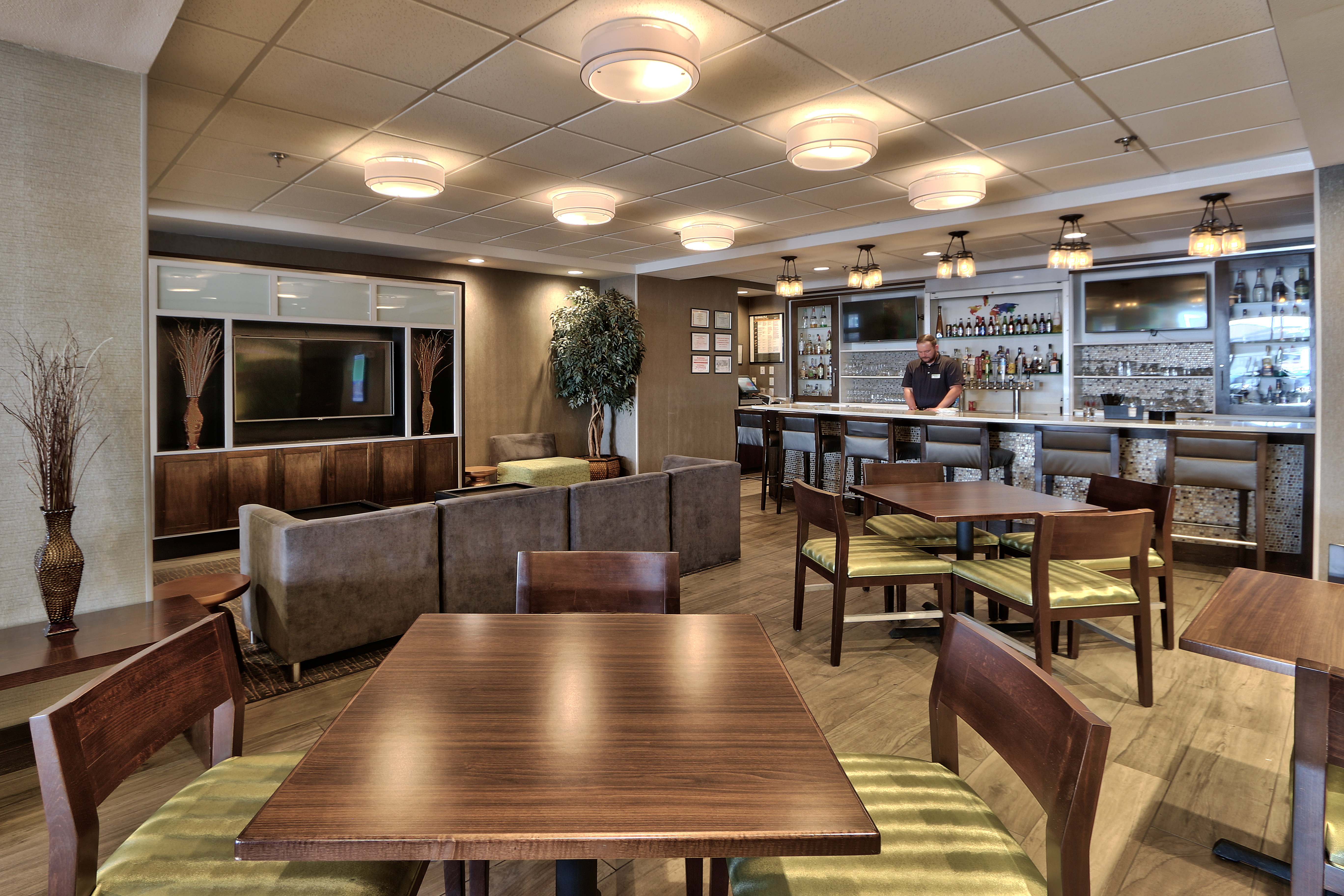 Holiday Inn & Suites Albuquerque-North I-25 40/48