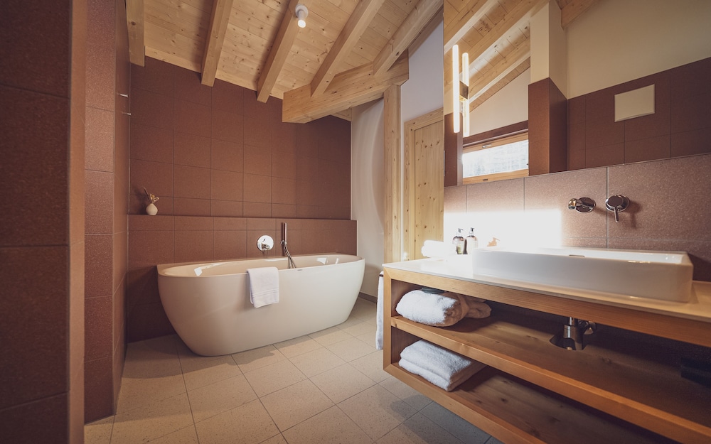 Hotel Waldhuus Swiss Quality 18/76