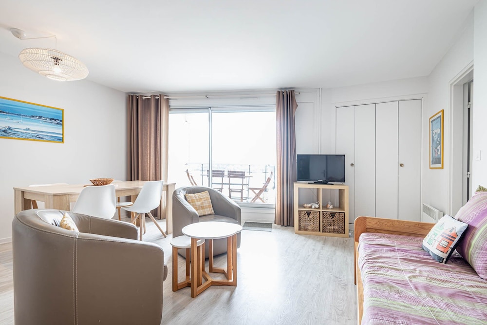 Best Western Hotel Le Crystal Dinard 50/58