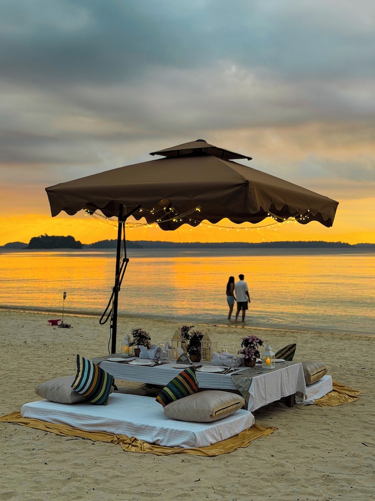 Silver Sand Sea Princess Beach Resort 63/65
