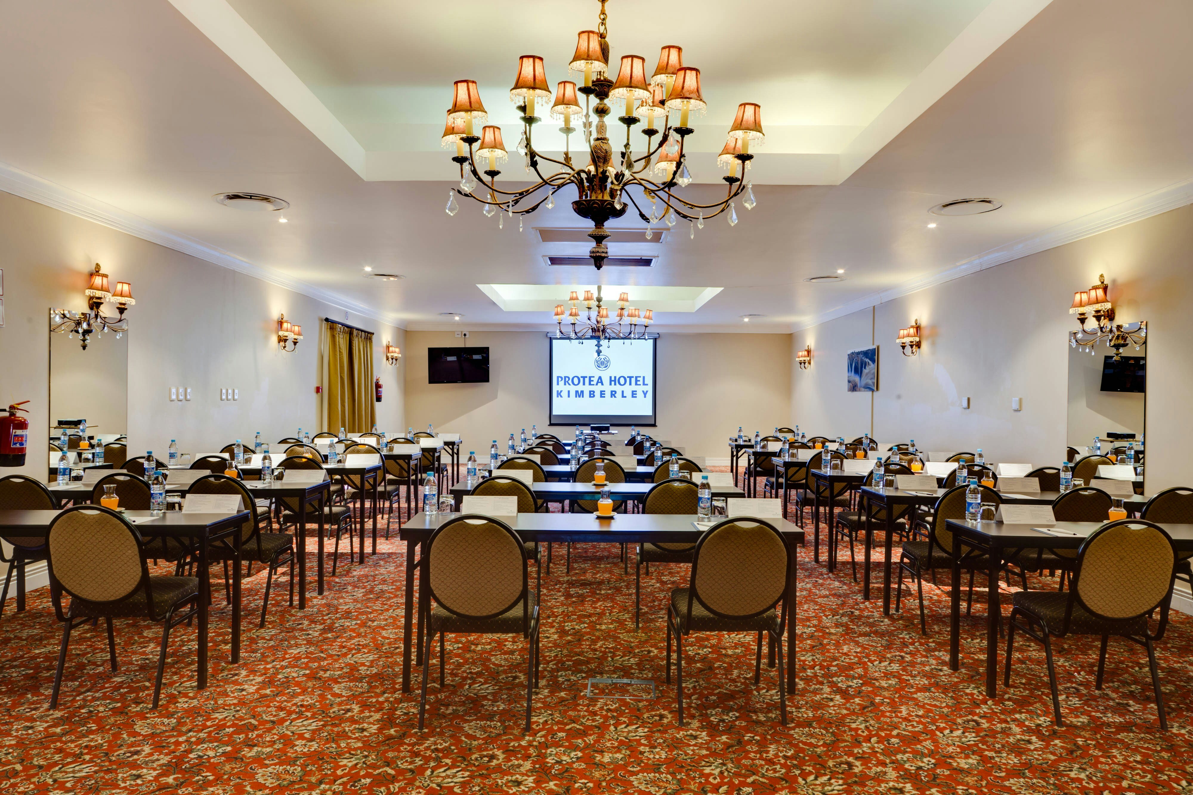 Protea Hotel Kimberley 40/65