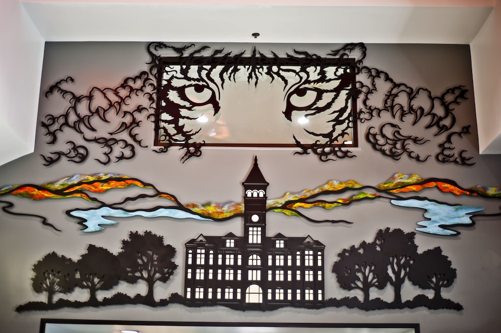 Inn At Clemson 9/47