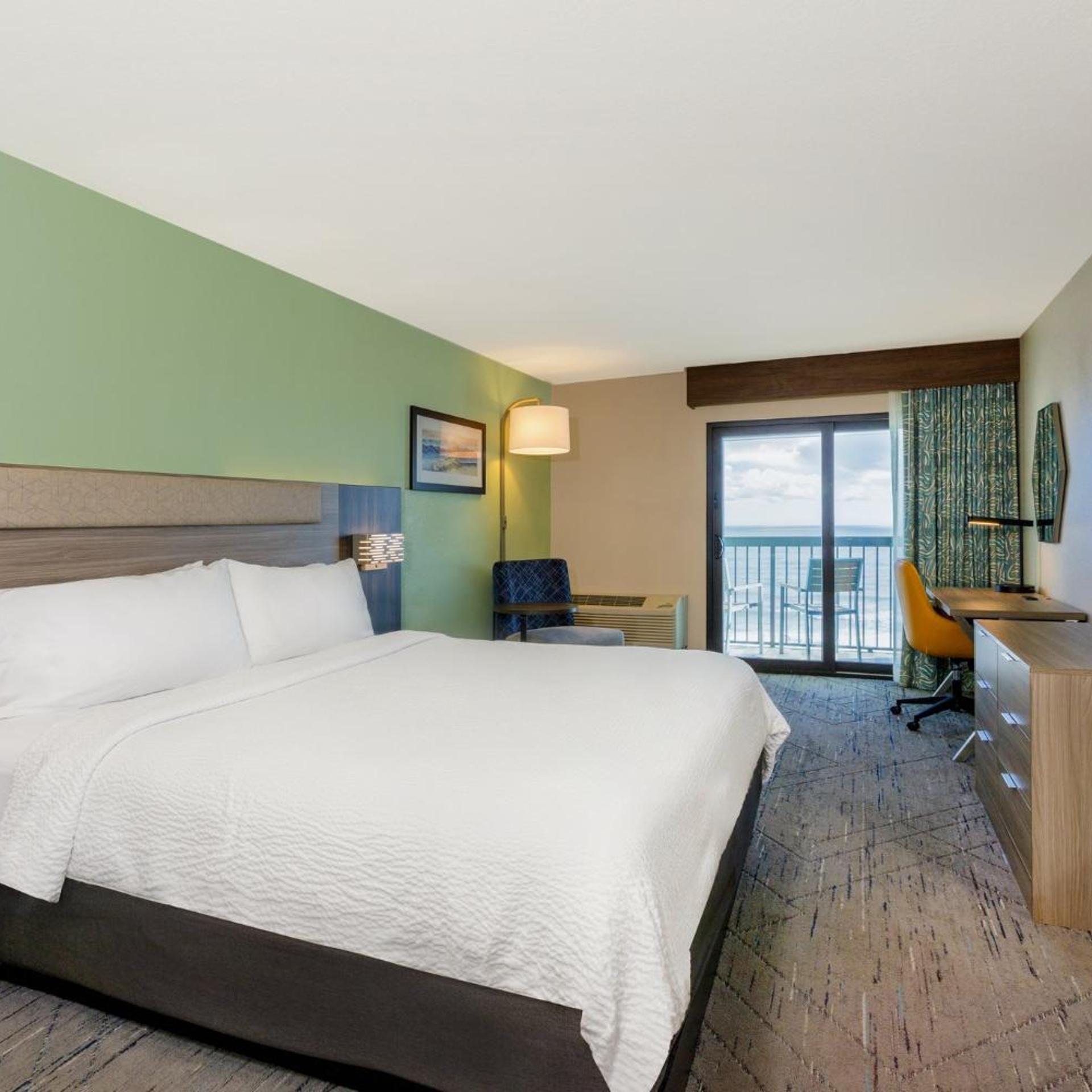 Grand, King Bed, Ocean View