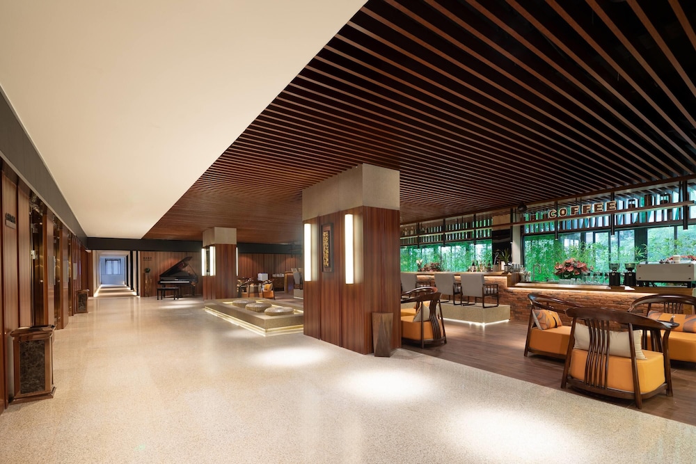 Ramada Encore by Wyndham Shantou Longhu 18/32