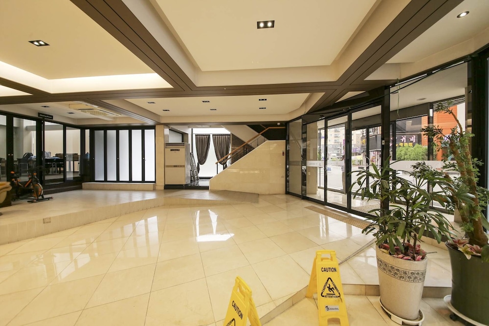 E Cheonan Hotel 8/50