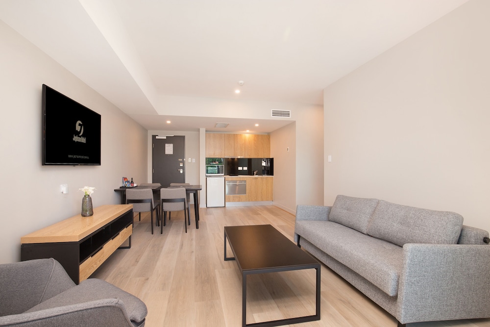 Jephson Hotel Apartments 36/53