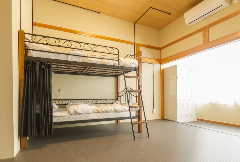 Guest House Umikaji - Hostel 48/64