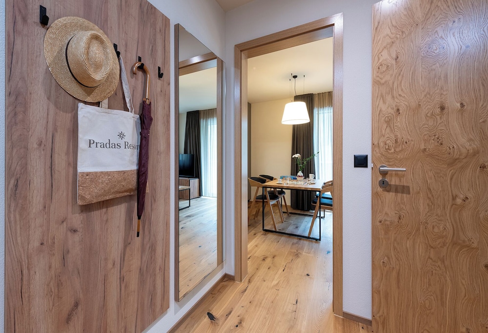 Pradas Resort Brigels 73/73