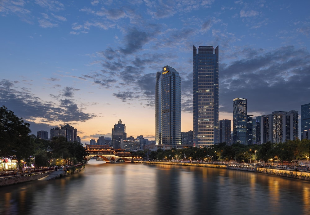 Shangri La Chengdu 68/72