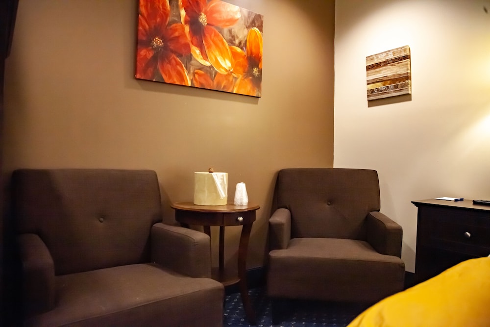 Asbury Inn and Suites 35/66