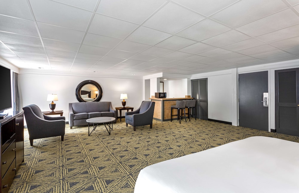 DoubleTree by Hilton Washington Meadow Lands Casino Area 19/49