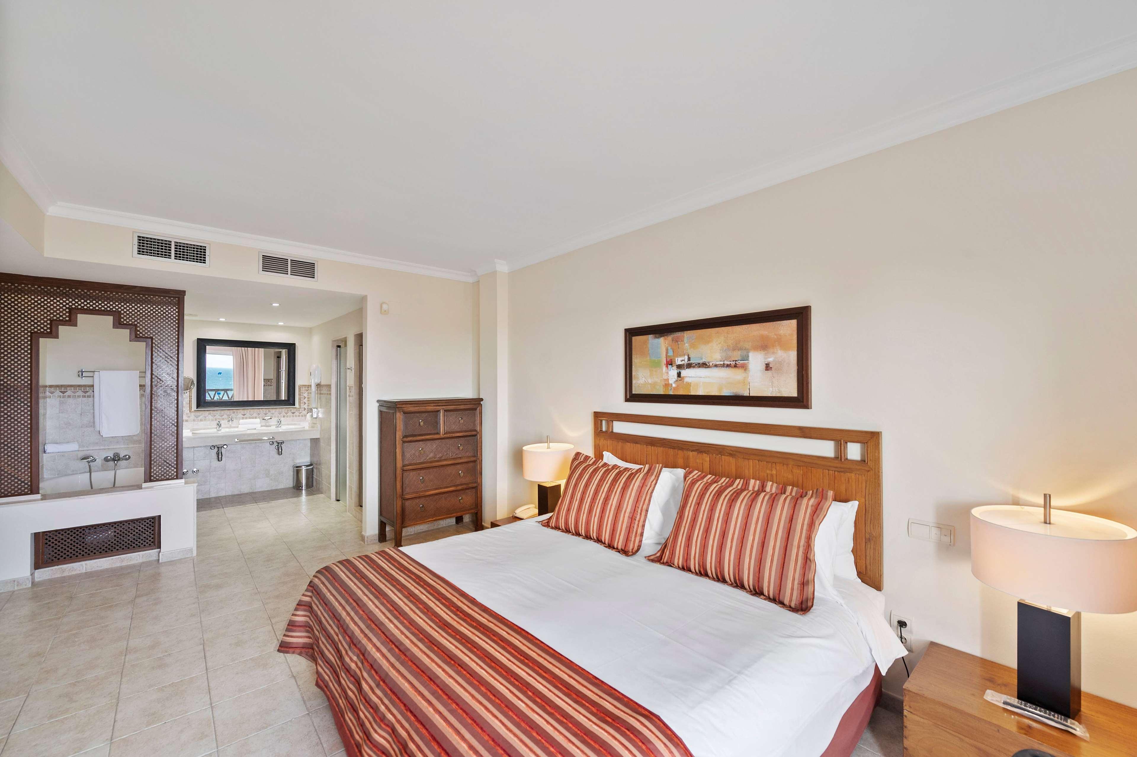 3 Bedrooms, Plus, Premium, Suite