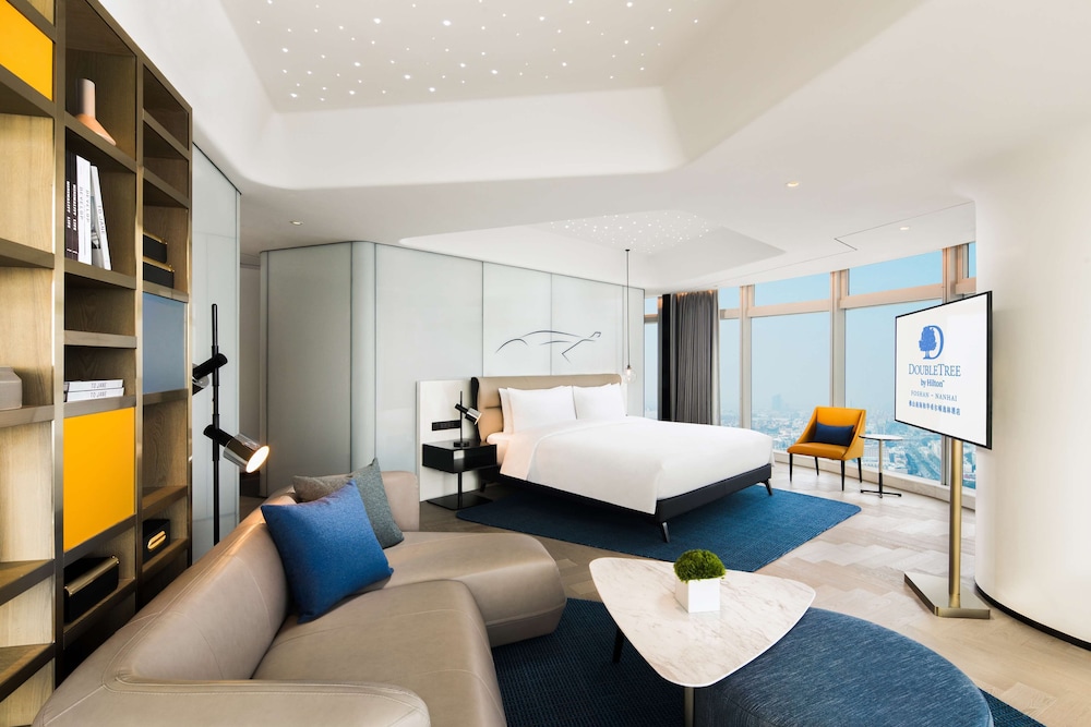DoubleTree by Hilton Foshan-Nanhai 10/35