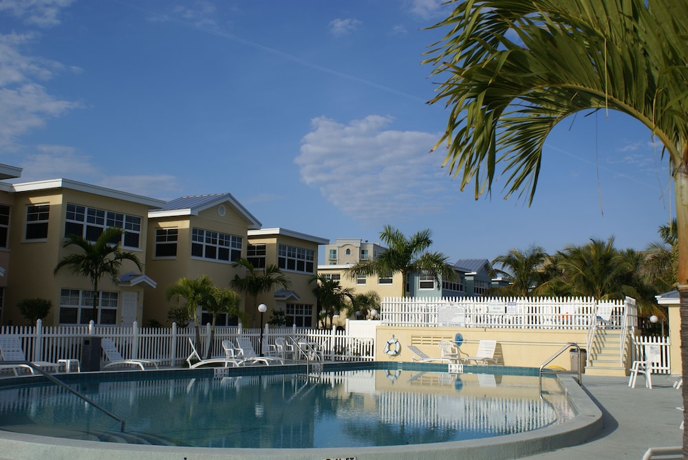 Barefoot Beach Resort 7/77