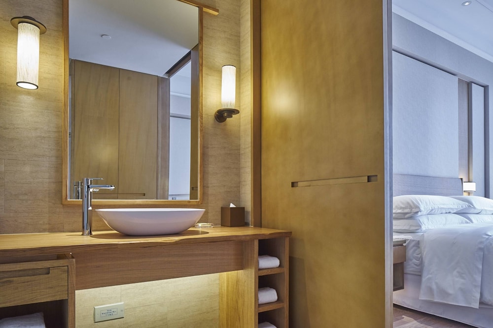 Four Points By Sheraton Chengdu Pujiang Resort 18/37