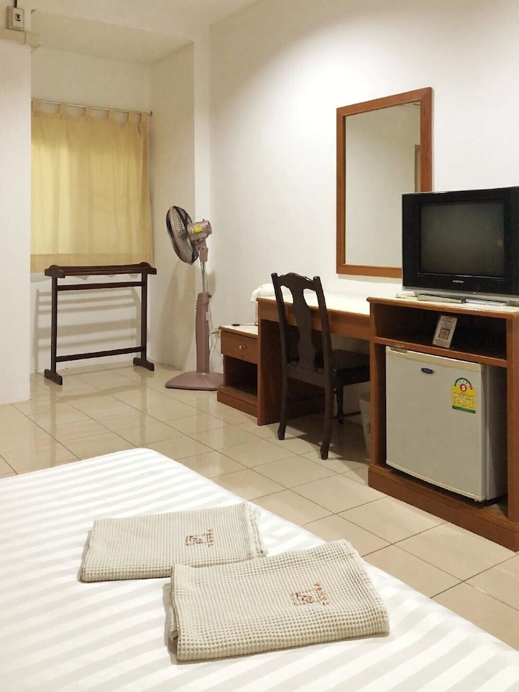 Tonwa Resort Hotel 39/55