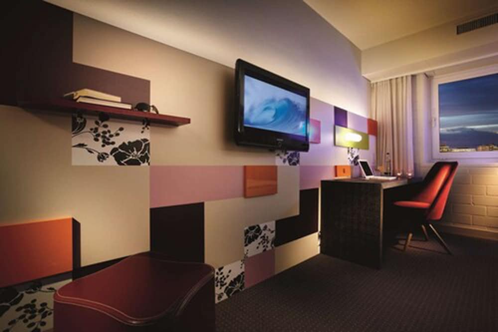 Pentahotel Reading 30/60