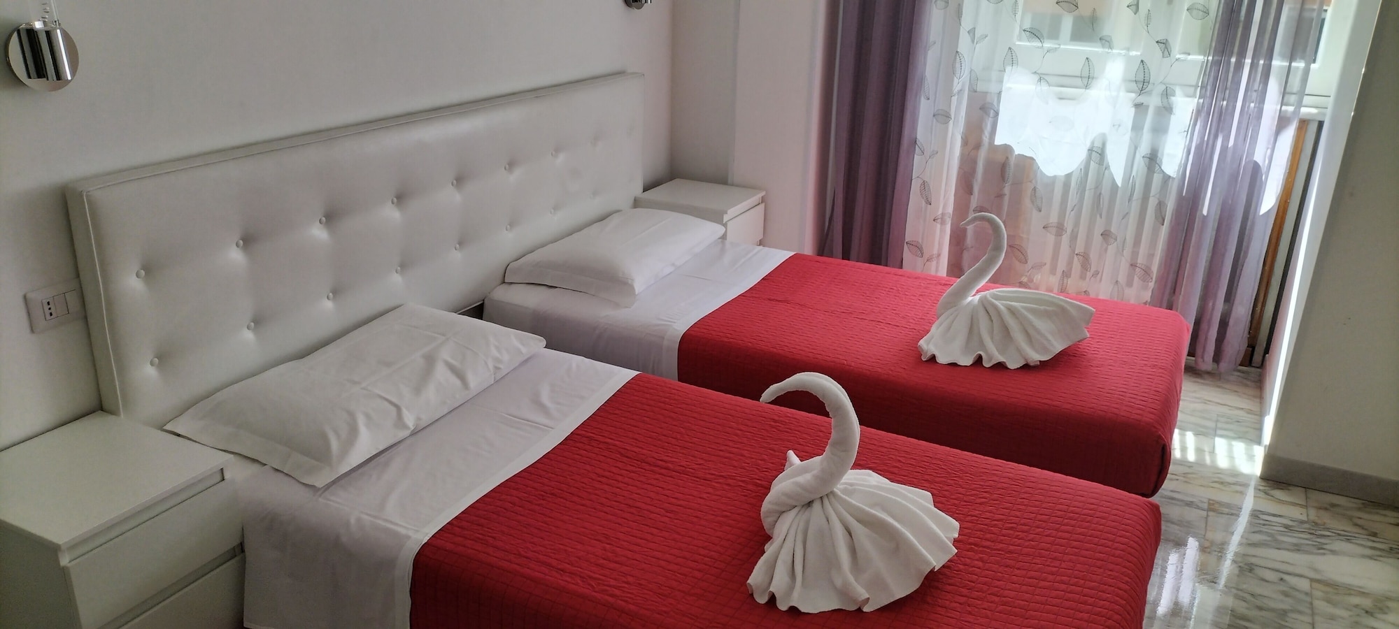 STANDARD, TWIN BEDS