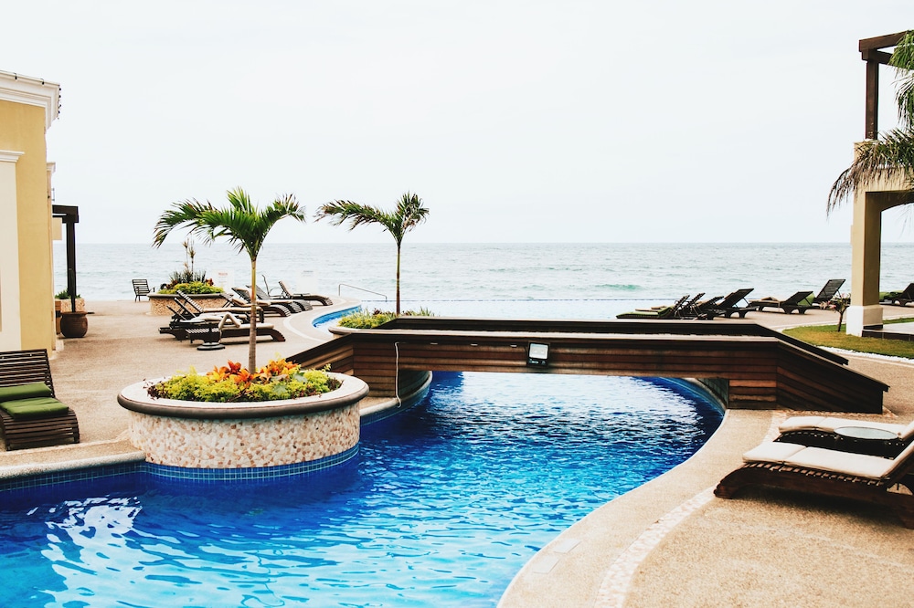 Diamond Bay Boutique Resort 58/62