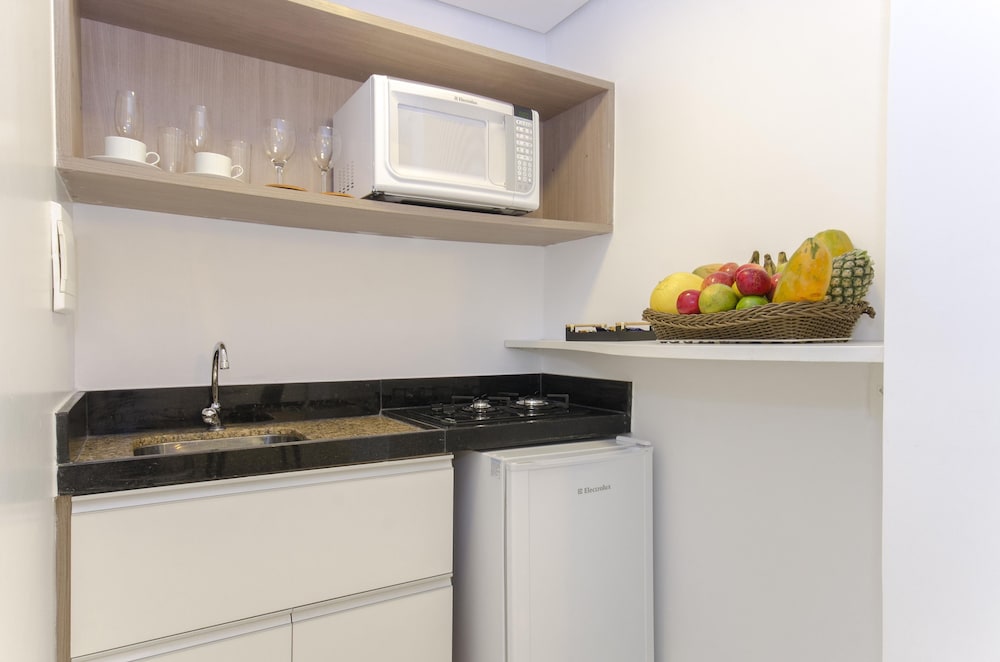 Hotel Adrianopolis All Suites 24/65