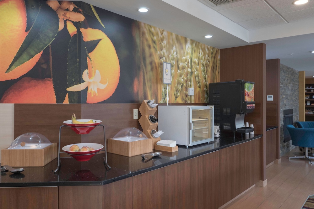 Fairfield Inn Suites Cleveland Streetsboro 34/36