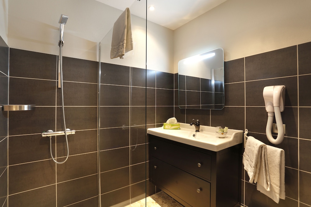 Inter Hotel Le Roncevaux 17/30