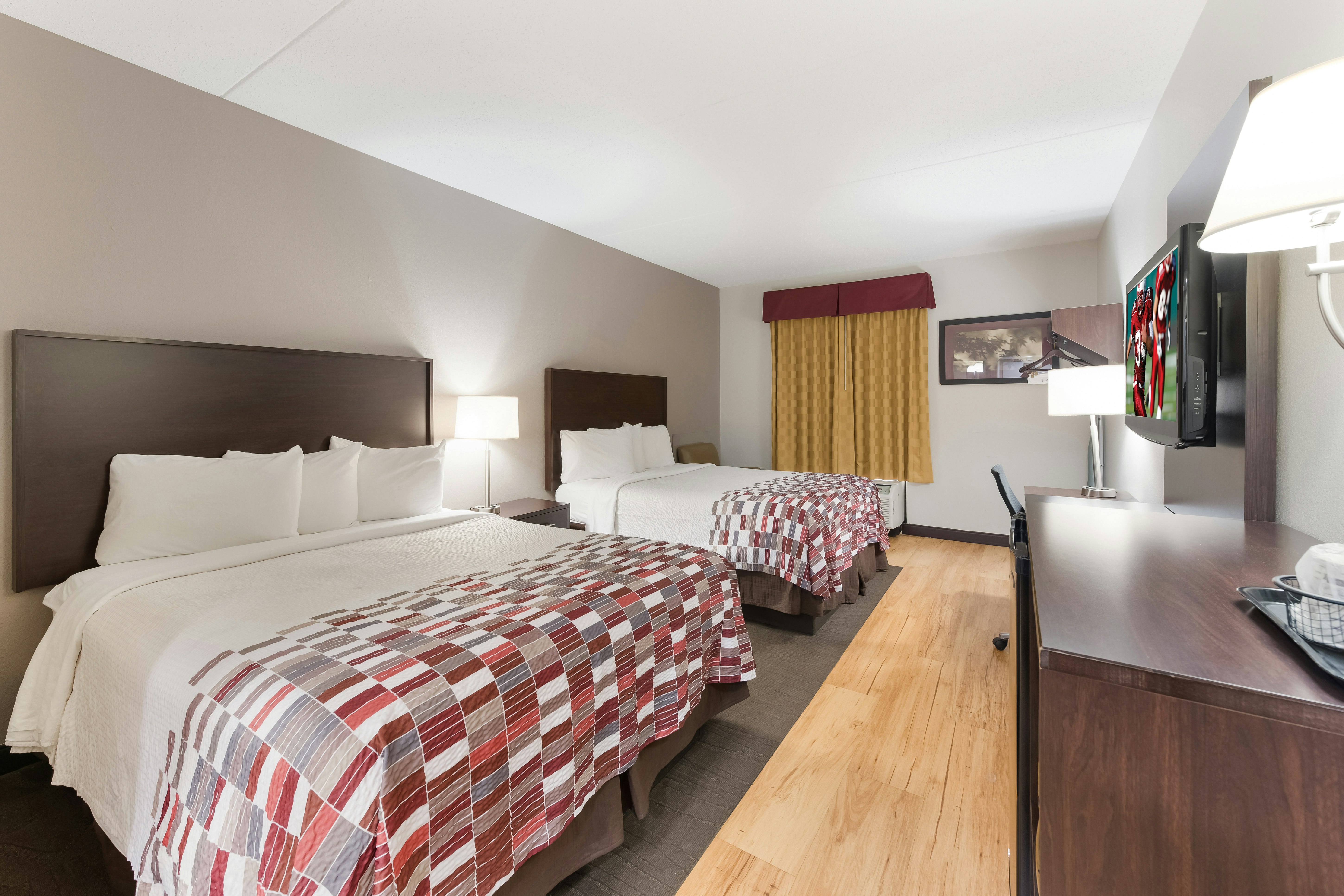 Deluxe, 2 Queen Beds